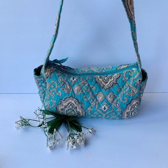Vera Bradley Handbags - Vera Bradley blue hands bag